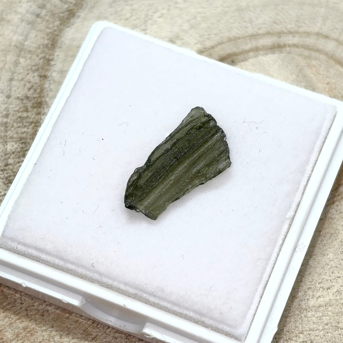 Natural Moldavite – 0.60g | Czech Republic
