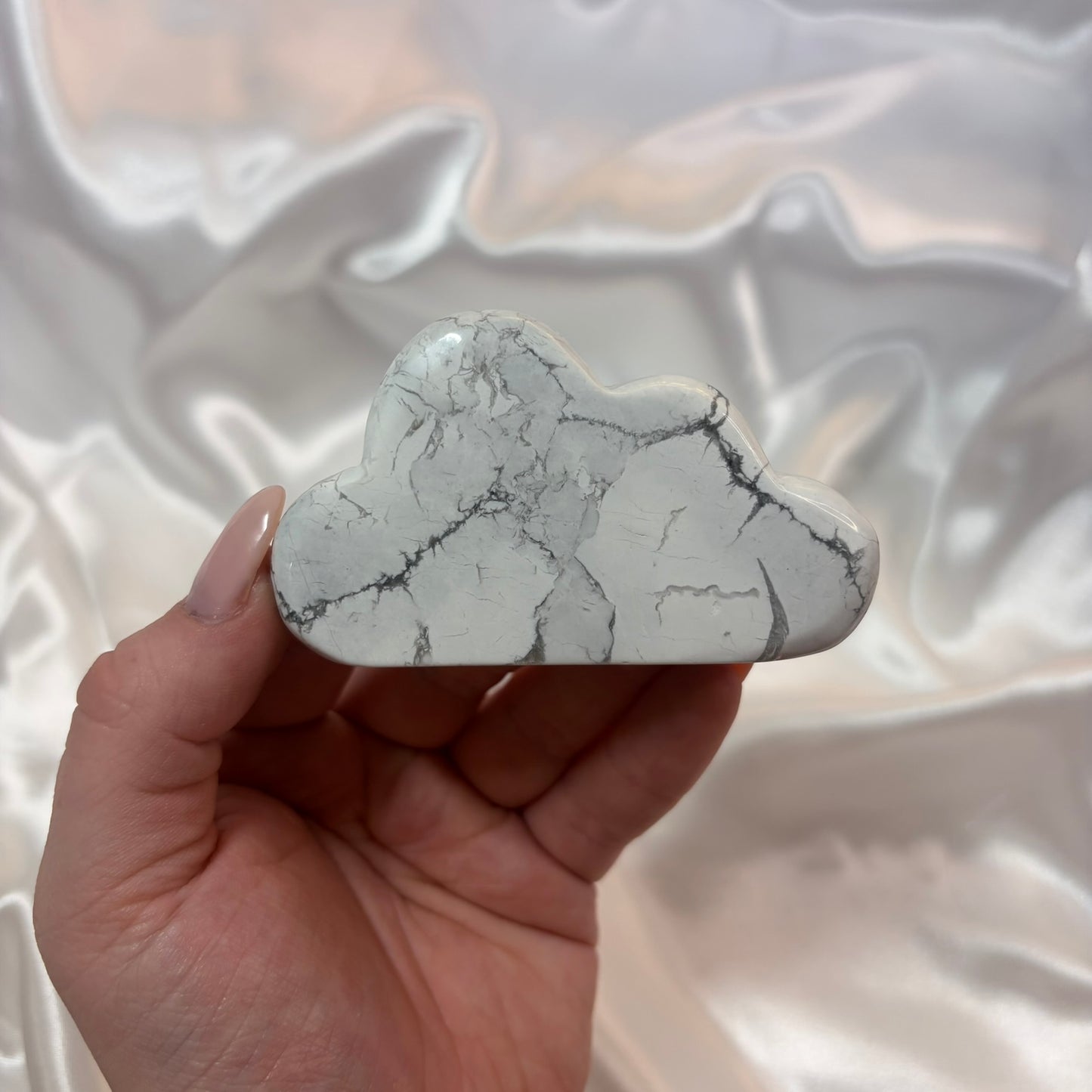 Howlite Cloud B