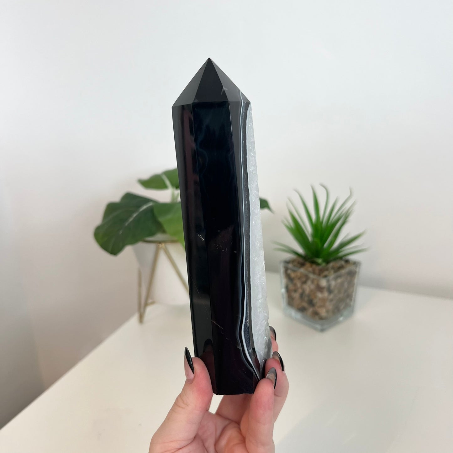 Black and White Agate Tower