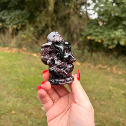 Garnet Ganesh Carving – 7cm