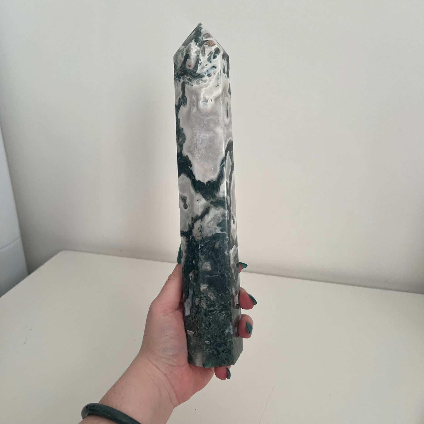 Statement Moss Agate Tower A