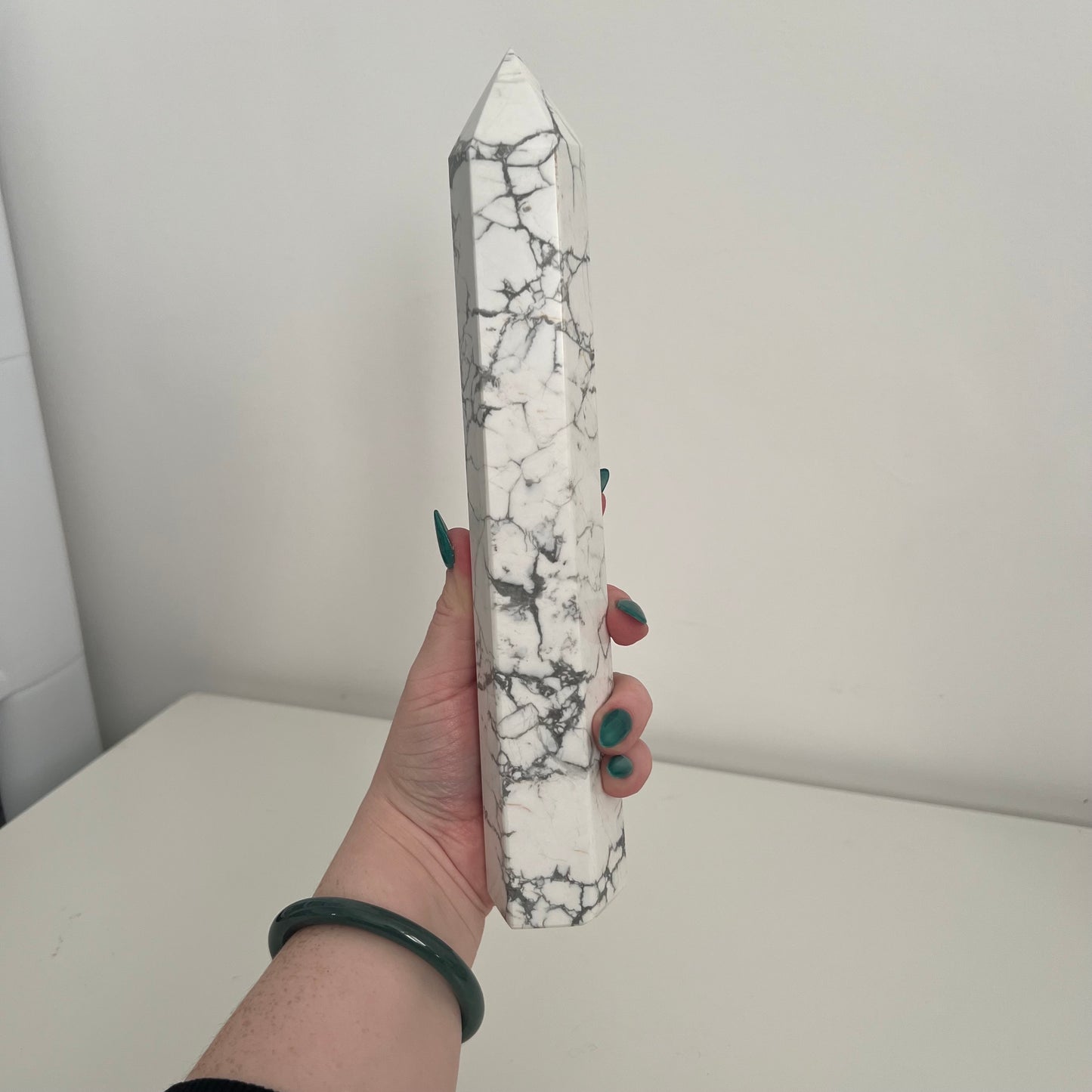 Statement Howlite Tower