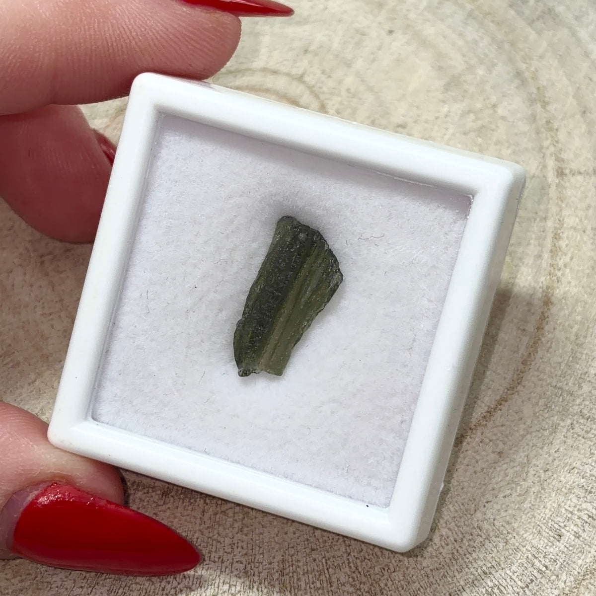 Natural Moldavite – 0.60g | Czech Republic