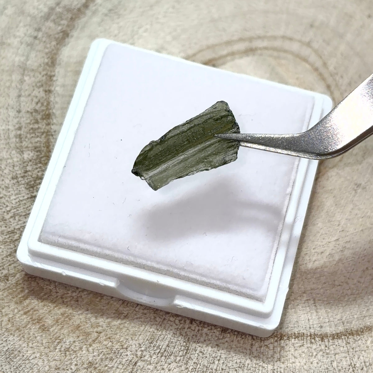 Natural Moldavite – 0.60g | Czech Republic