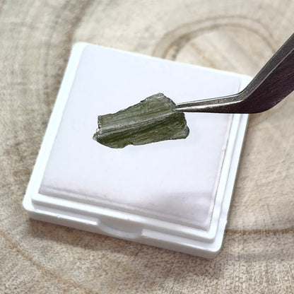 Natural Moldavite – 0.60g | Czech Republic