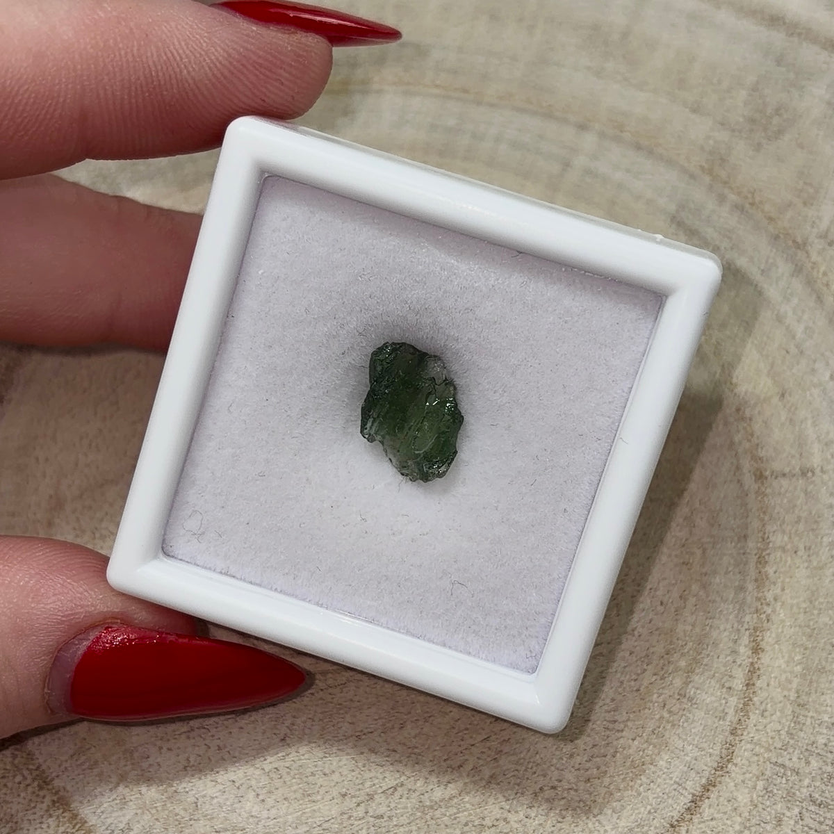Natural Moldavite – 0.45g | Czech Republic
