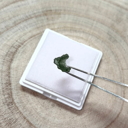 Natural Moldavite – 0.45g | Czech Republic