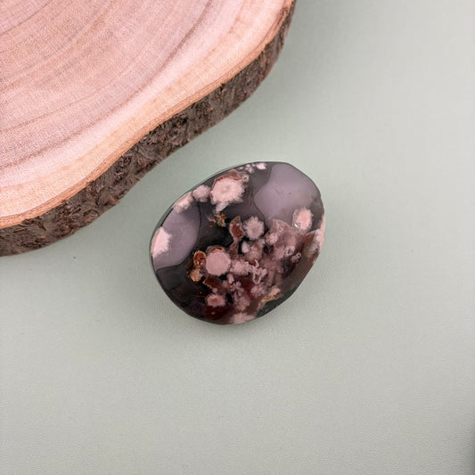 Black Flower Agate Plam