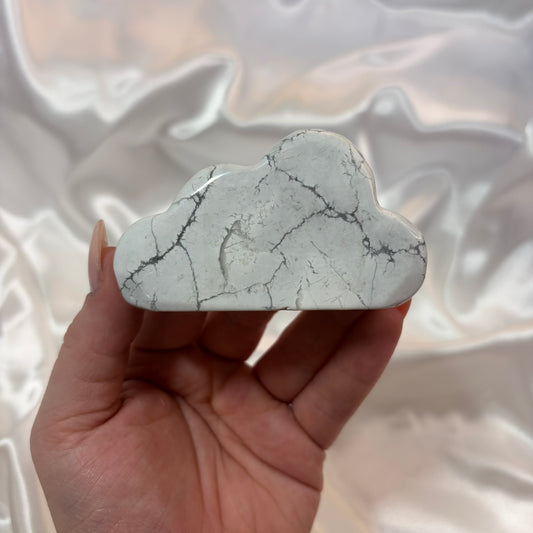 Howlite Cloud B